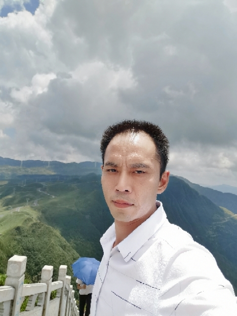 LXZ的第一张照片--贵州残疾人相亲网