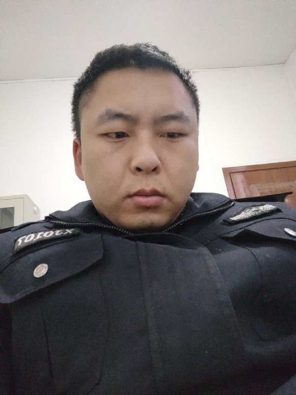 好纠结的第一张照片--贵州残疾人相亲网